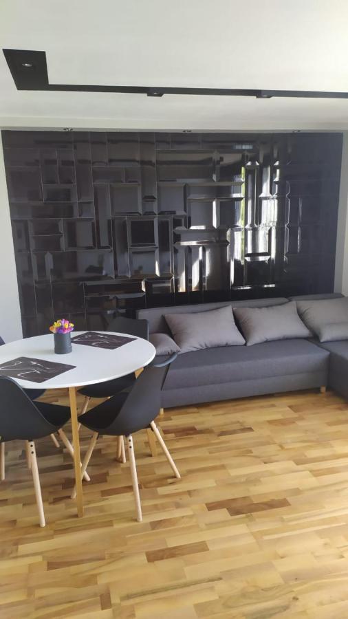 Sloneczny Apartment เคียลเซ ภายนอก รูปภาพ